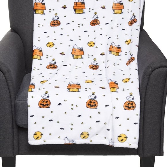 Berkshire Bedding Berkshire Peanuts Halloween Snoopy Twin Blanket 5